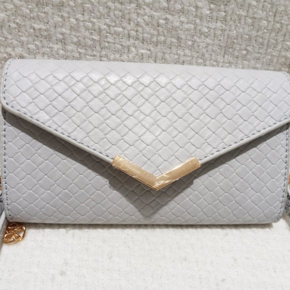 Urban Expressions Hester Gray Crossbody Bag - Picture 2 of 6